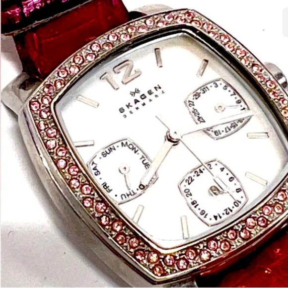 Skagen Accessories - Skagen Womens Chronograph Watch 558SSLP4 Leather Band Rhinestone Trim.